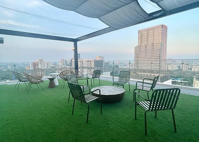 Peaceful Studio At The Median - Very Near In It Park & Waterfront Apartahotel Cebú
