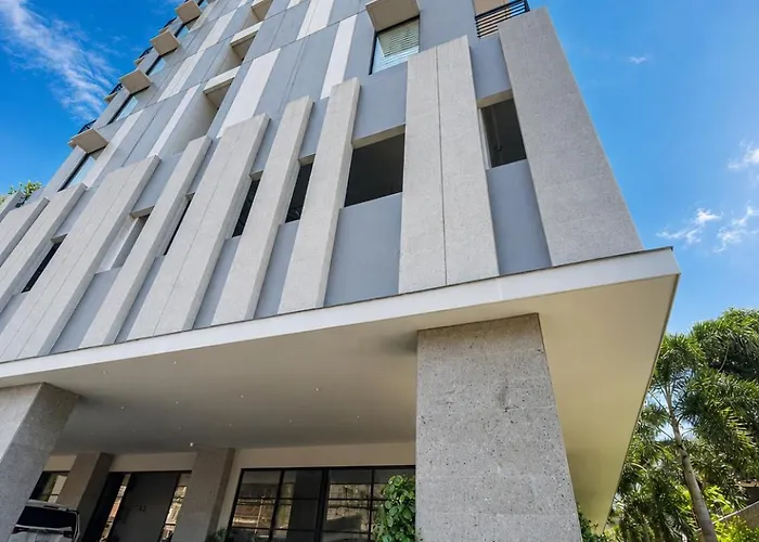 Peaceful Studio At The Median - Very Near In It Park & Waterfront Apartahotel 4*