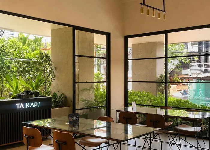 Aparthotel Peaceful At The Median - Skyline View, Short Walk To It Park 4*
